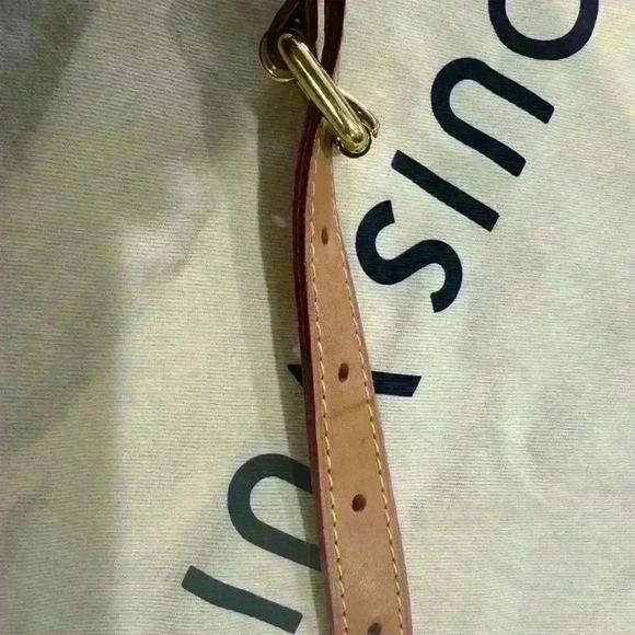 Louis Vuitton Monogram Menilmontant PM Shoulder Crossbody Bag - Picture 12 of 16